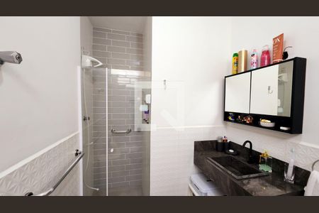 Casa à venda com 200m², 3 quartos e 2 vagas Casa à venda com 200m², 3 quartos e 2 vagasBanheiro da Suíte