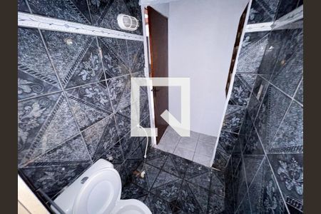 Casa à venda com 103m², 2 quartos e 1 vagaBanheiro Quarto 1