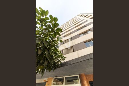 Apartamento para alugar com 61m², 2 quartos e sem vagaFachada