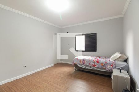 Casa à venda com 280m², 3 quartos e 3 vagasSuíte 2