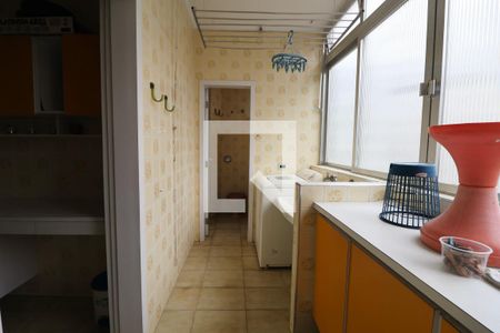 Apartamento para alugar com 126m², 2 quartos e 1 vagaÁrea de Serviço