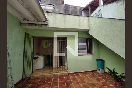 Casa à venda com 150m², 3 quartos e 4 vagas Casa à venda com 150m², 3 quartos e 4 vagasÁrea e casa de serviço