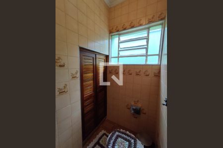 Casa à venda com 150m², 3 quartos e 4 vagas Casa à venda com 150m², 3 quartos e 4 vagasLavado