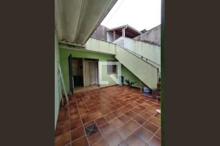 Casa à venda com 150m², 3 quartos e 4 vagas Casa à venda com 150m², 3 quartos e 4 vagasCasa de serviço