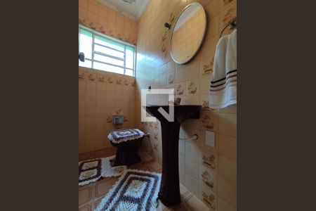 Casa à venda com 150m², 3 quartos e 4 vagas Casa à venda com 150m², 3 quartos e 4 vagasLavado