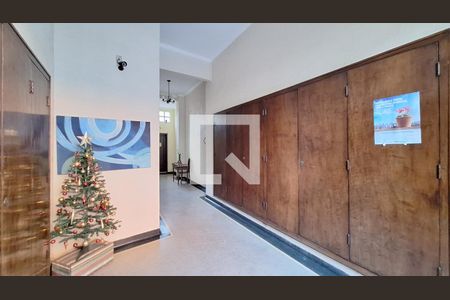 Apartamento à venda com 70m², 2 quartos e sem vagaHall