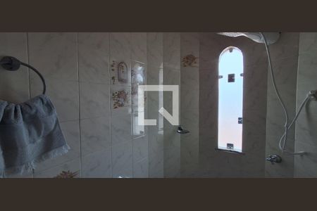 Casa à venda com 176m², 4 quartos e 4 vagasBanheiro Suíte 