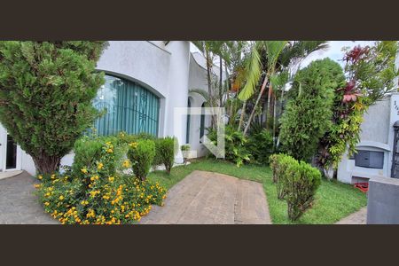 Casa à venda com 176m², 4 quartos e 4 vagasJardim