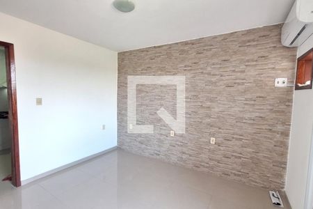 Sala de casa para alugar com 1 quarto, 35m² em Jardim Bosque do Ipê, Duque de Caxias