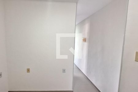 Quarto de casa para alugar com 1 quarto, 35m² em Jardim Bosque do Ipê, Duque de Caxias