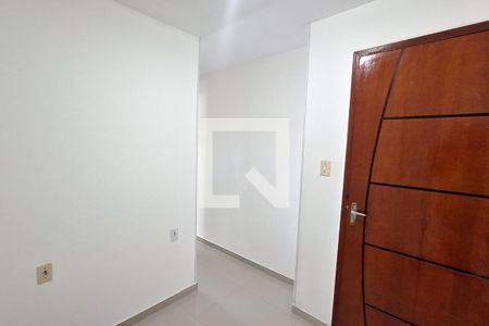 Quarto de casa para alugar com 1 quarto, 35m² em Jardim Bosque do Ipê, Duque de Caxias