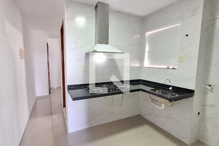 Cozinha de casa para alugar com 1 quarto, 35m² em Jardim Bosque do Ipê, Duque de Caxias