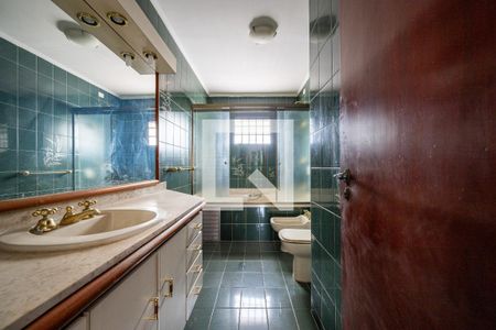 Casa à venda com 350m², 4 quartos e 4 vagasBanheiro da Suíte 1