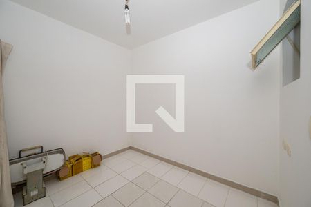 Casa à venda com 350m², 4 quartos e 4 vagasQuarto de Serviço