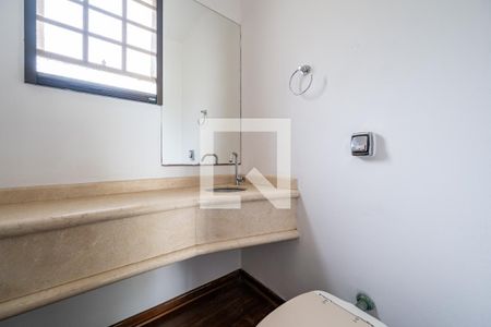 Casa à venda com 350m², 4 quartos e 4 vagasLavabo