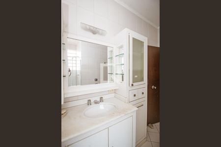 Apartamento à venda com 156m², 4 quartos e 2 vagasBanheiro 