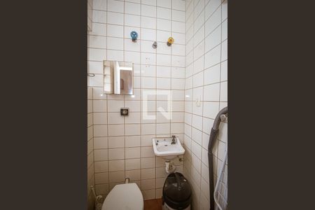 Apartamento à venda com 156m², 4 quartos e 2 vagasBanheiro de Serviço