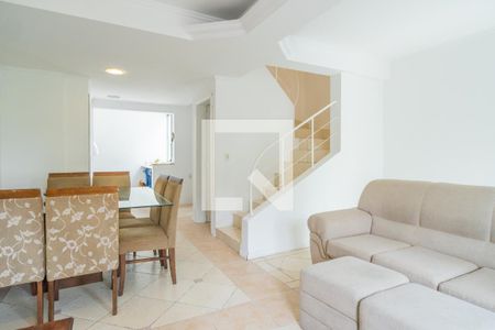 Sala de casa à venda com 4 quartos, 220m² em Vila Assunção, Porto Alegre