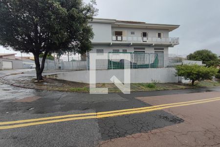 Casa para alugar com 436m², 4 quartos e sem vaga Casa para alugar com 436m², 4 quartos e sem vagaFachada