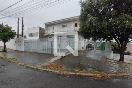 Casa para alugar com 436m², 4 quartos e sem vaga Casa para alugar com 436m², 4 quartos e sem vagaFachada