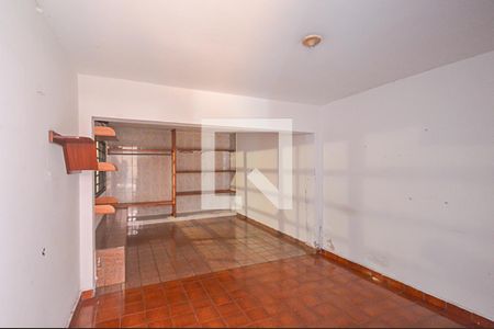 Casa à venda com 280m², 3 quartos e 2 vagasDeposito