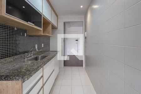 Apartamento à venda com 92m², 2 quartos e 2 vagasCozinha