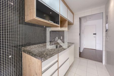Apartamento à venda com 92m², 2 quartos e 2 vagasCozinha