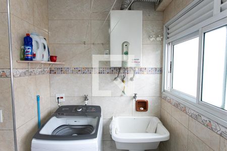 Apartamento à venda com 96m², 3 quartos e 2 vagas Apartamento à venda com 96m², 3 quartos e 2 vagasÁrea de Serviço