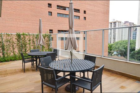 Apartamento à venda com 68m², 2 quartos e 2 vagasPiscina