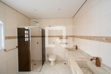 Casa à venda com 300m², 9 quartos e 3 vagasBanheiro da Suíte