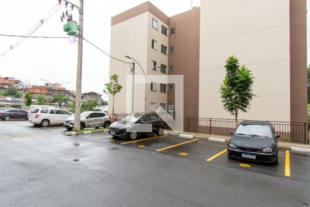 Fachada do bloco de apartamento para alugar com 2 quartos, 50m² em Vila Alzira, Guarulhos