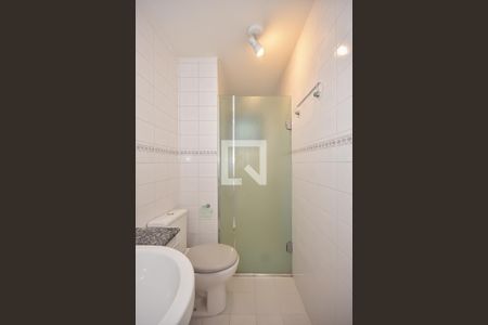 Apartamento para alugar com 70m², 3 quartos e 1 vaga Apartamento para alugar com 70m², 3 quartos e 1 vagaBanheiro