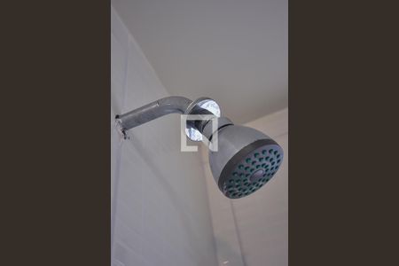 Apartamento para alugar com 70m², 3 quartos e 1 vaga Apartamento para alugar com 70m², 3 quartos e 1 vagaChuveiro do Banheiro da Suíte