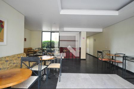 Apartamento para alugar com 70m², 3 quartos e 1 vagaSalão de Festa 2