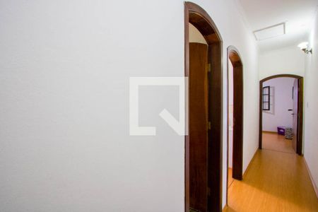 Casa para alugar com 278m², 3 quartos e 5 vagas Casa para alugar com 278m², 3 quartos e 5 vagasCorredor