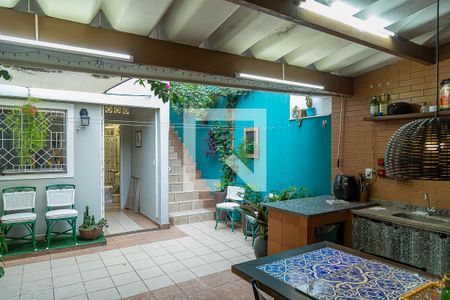 Casa à venda com 157m², 3 quartos e 2 vagasQuintal