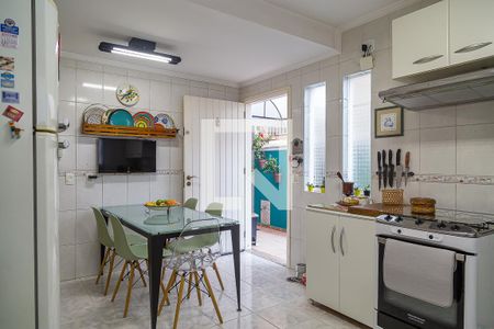 Casa à venda com 157m², 3 quartos e 2 vagasCozinha