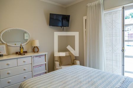 Casa à venda com 157m², 3 quartos e 2 vagasSuíte