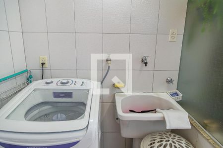 Casa à venda com 157m², 3 quartos e 2 vagasÁrea de Serviço