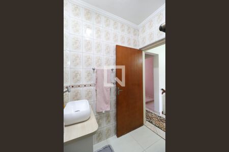 Casa à venda com 142m², 3 quartos e 2 vagasBanheiro