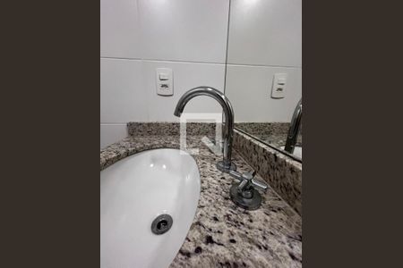 Apartamento à venda com 82m², 3 quartos e 3 vagasBanheiro da Suíte 2