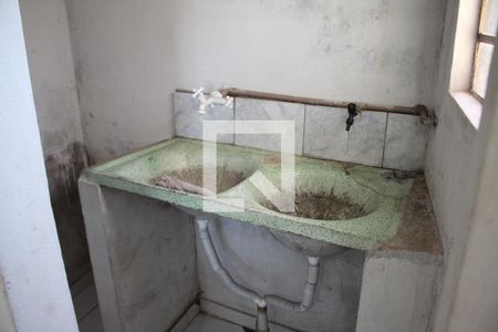 Casa à venda com 70m², 4 quartos e sem vagaÁrea de Serviço