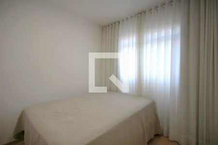 Quarto 1 de apartamento para alugar com 2 quartos, 44m² em Santa Cruz, Belo Horizonte