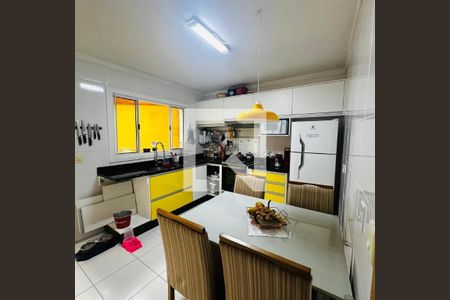 Casa à venda com 80m², 2 quartos e 1 vagaFoto 01