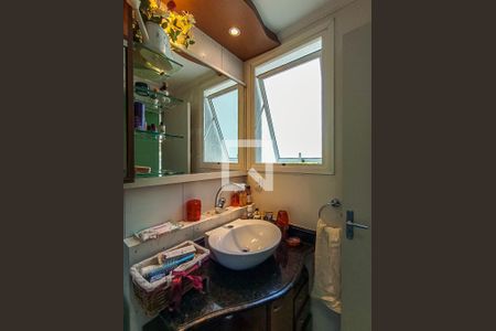 Apartamento à venda com 98m², 3 quartos e 1 vaga Apartamento à venda com 98m², 3 quartos e 1 vagaBanheiro