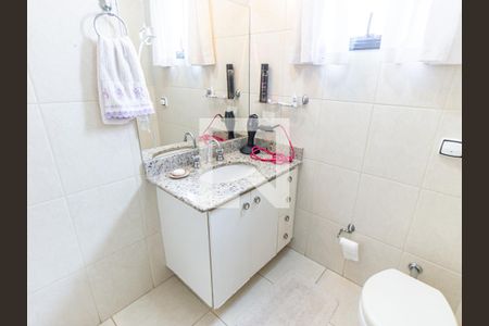 Apartamento à venda com 123m², 3 quartos e 3 vagasBanheiro da Suíte 2