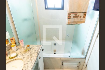 Apartamento à venda com 123m², 3 quartos e 3 vagasBanheiro da Suíte 1