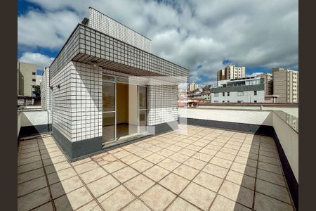 Apartamento à venda com 124m², 3 quartos e 2 vagasFoto 01