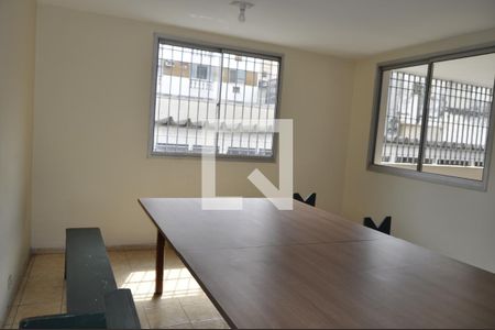 Apartamento à venda com 80m², 2 quartos e 1 vagaÁrea comum