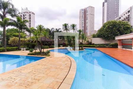 Apartamento à venda com 126m², 3 quartos e 2 vagas Apartamento à venda com 126m², 3 quartos e 2 vagasÁrea comum - Piscina